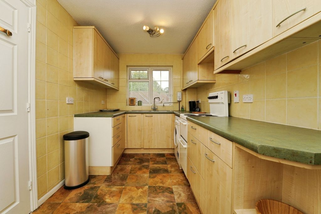 Property photo 2 of 12 Pbox-Img.Jpg