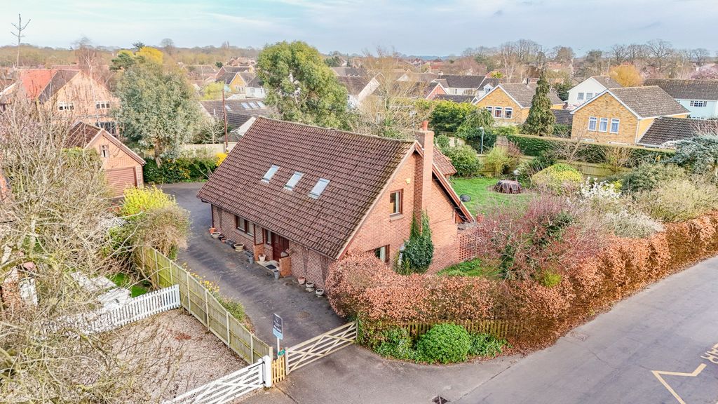 Property photo 1 of 42 4174331
