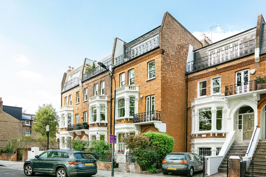 Property photo 1 of 11