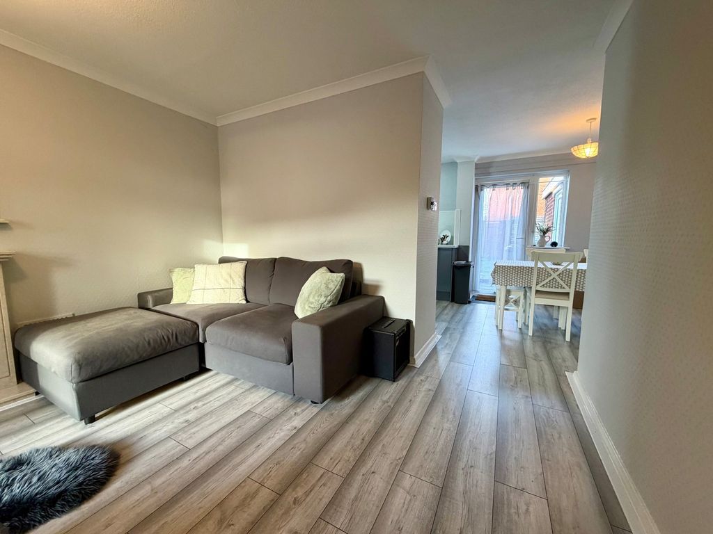 Property photo 3 of 9 Picture No. 39