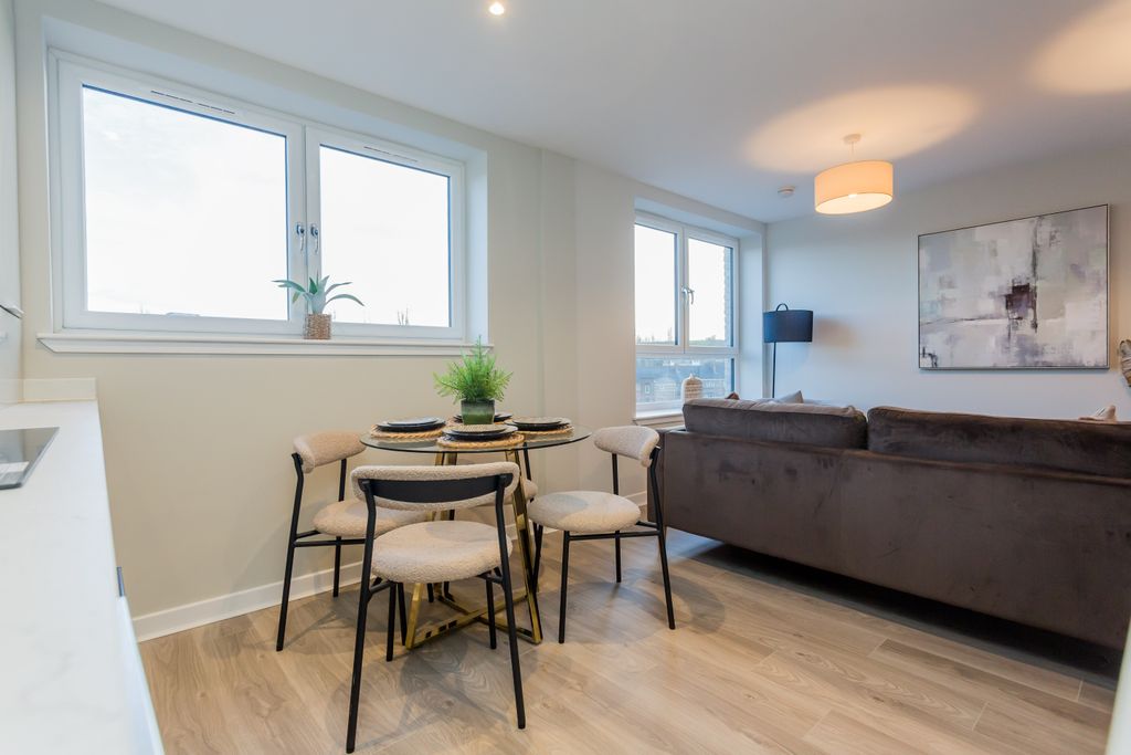 Property photo 3 of 12 Property Image 5