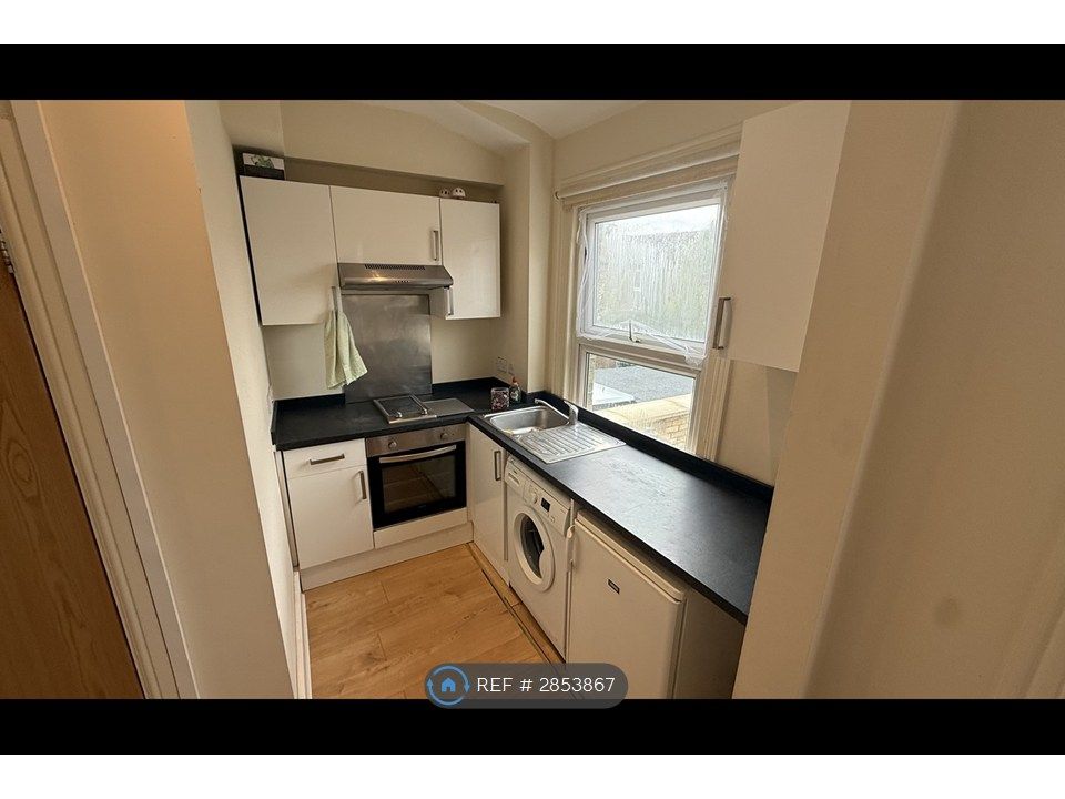 Property photo 1 of 3