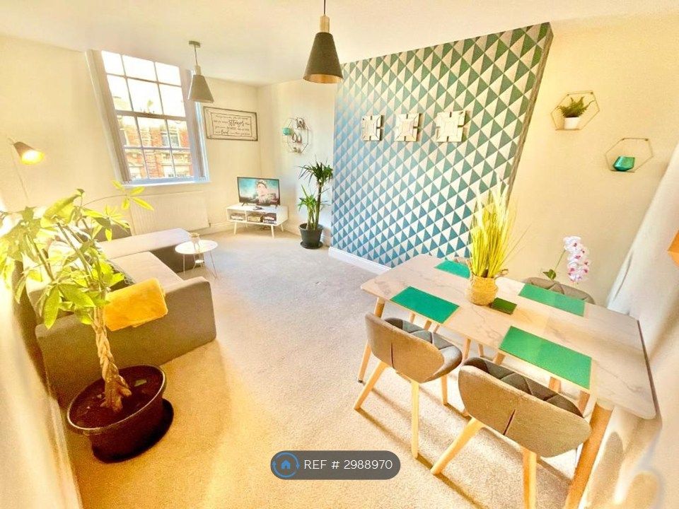 Property photo 1 of 7 Dining Area