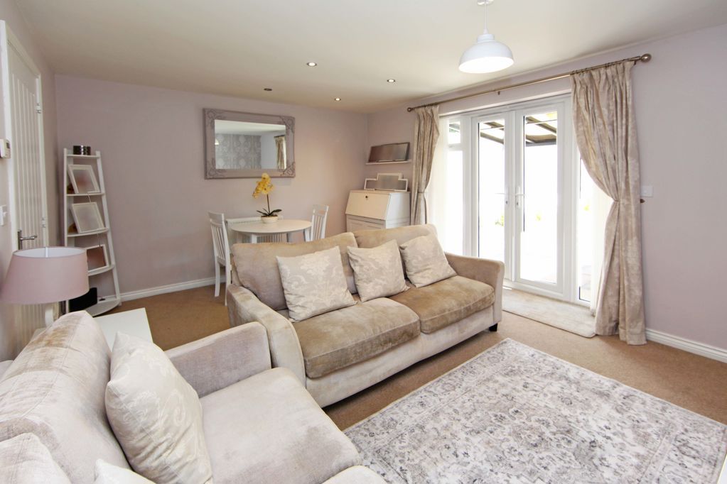 Property photo 3 of 20 Photo 8