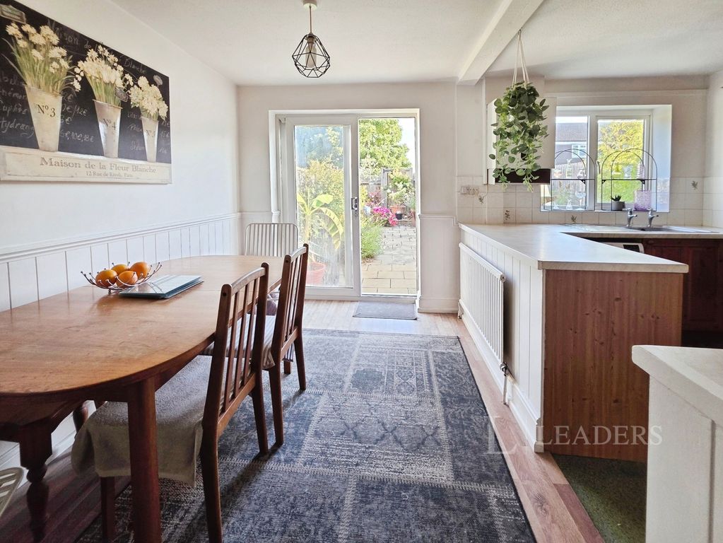 Property photo 3 of 11 Pbox-Img.Jpg