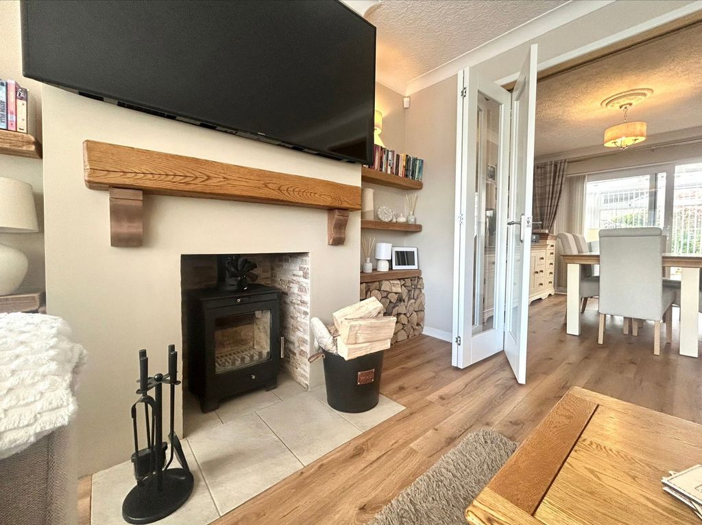 Property photo 3 of 23