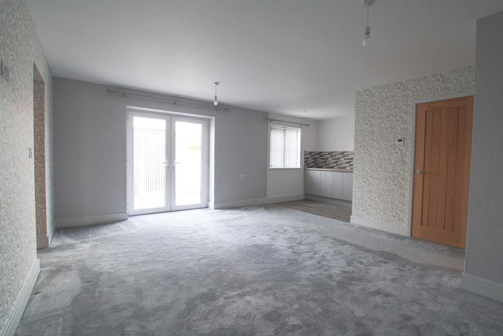 Property photo 2 of 12 Img_1655.Jpg