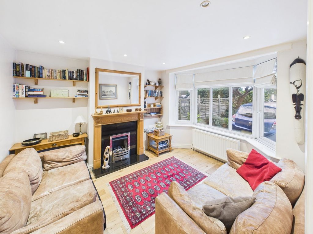 Property photo 1 of 16 Living Room