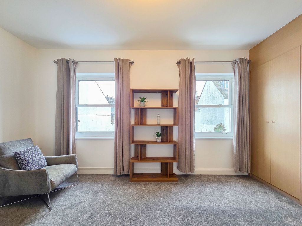 Additional image 5 of 1 bed flat for sale9 Sligo Apartments, St Helier JE2