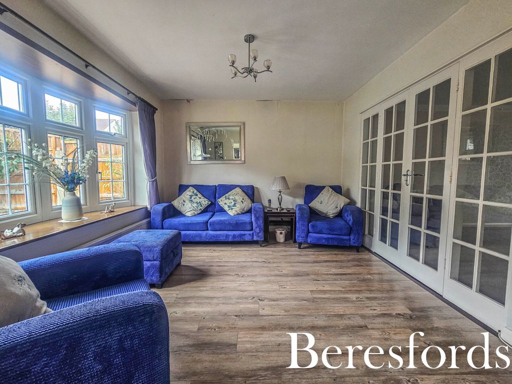 Property photo 3 of 15 Picture No. 11