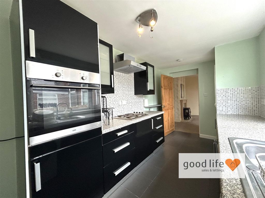 Property photo 3 of 13 Img_643040 Hylton Street.Jpg