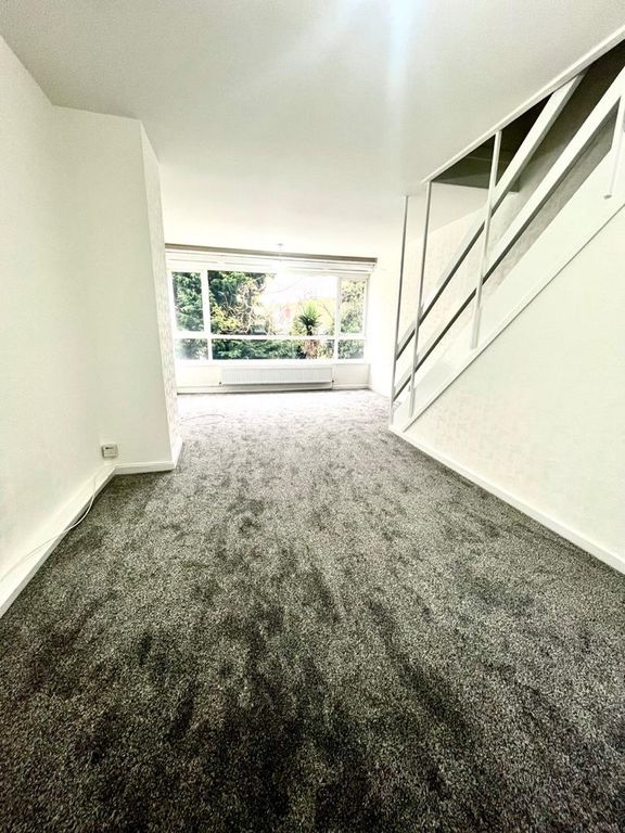 Property photo 1 of 11 Img_1409 Large.Jpeg