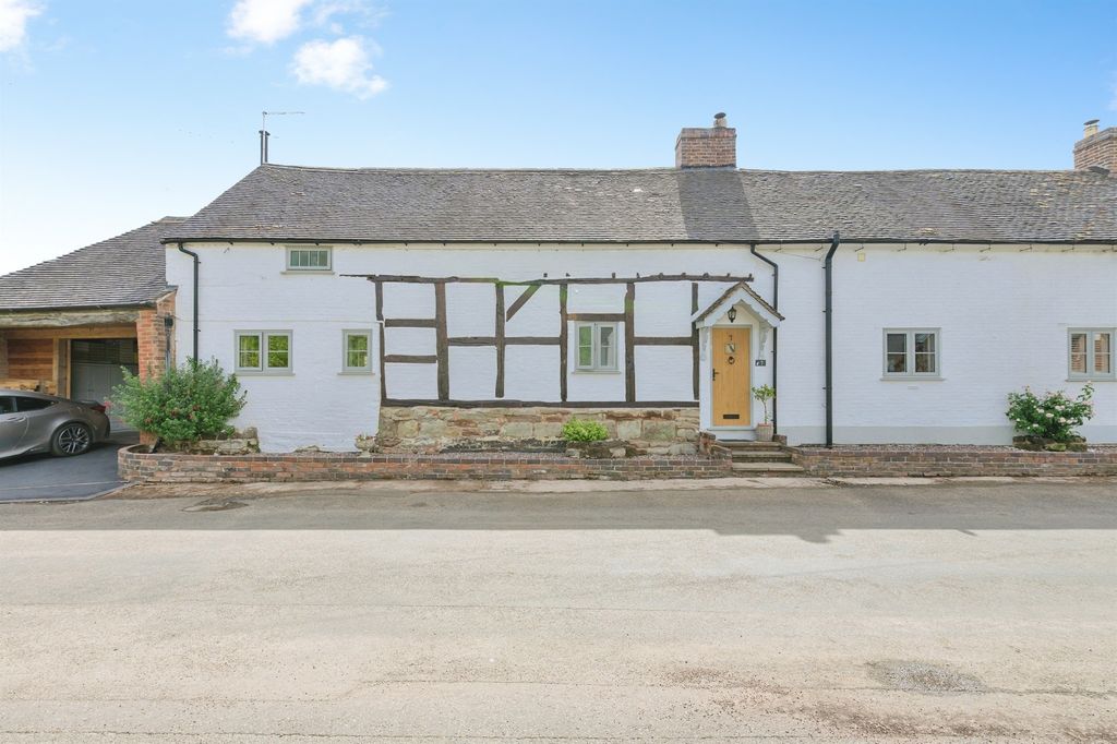 Property photo 2 of 29