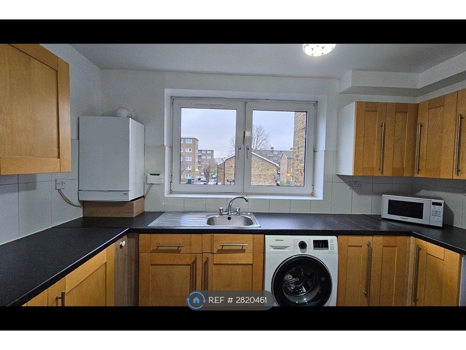 Property photo 1 of 17 Kitchen