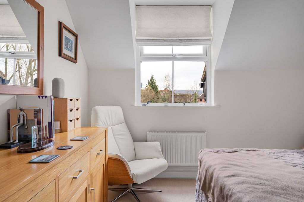 Additional image 16 of 2 bed flat for saleMerritts Meadow, Petersfield, Hampshire GU31