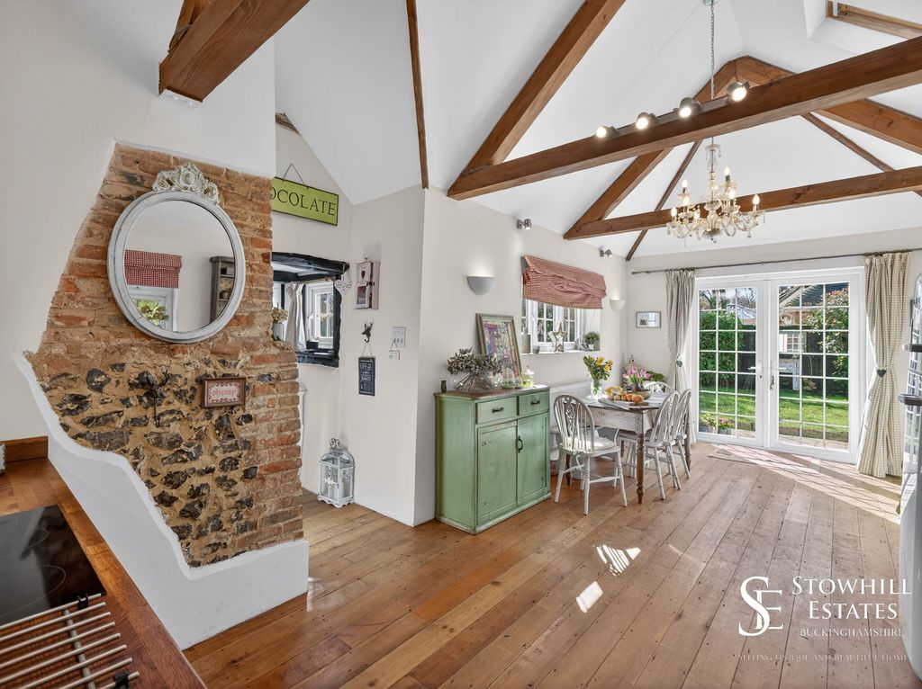 Property photo 2 of 22