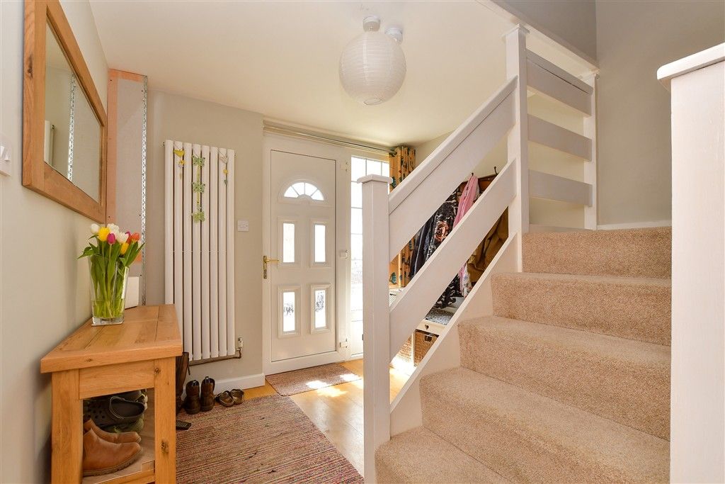 Property photo 2 of 21 Entrance Hall