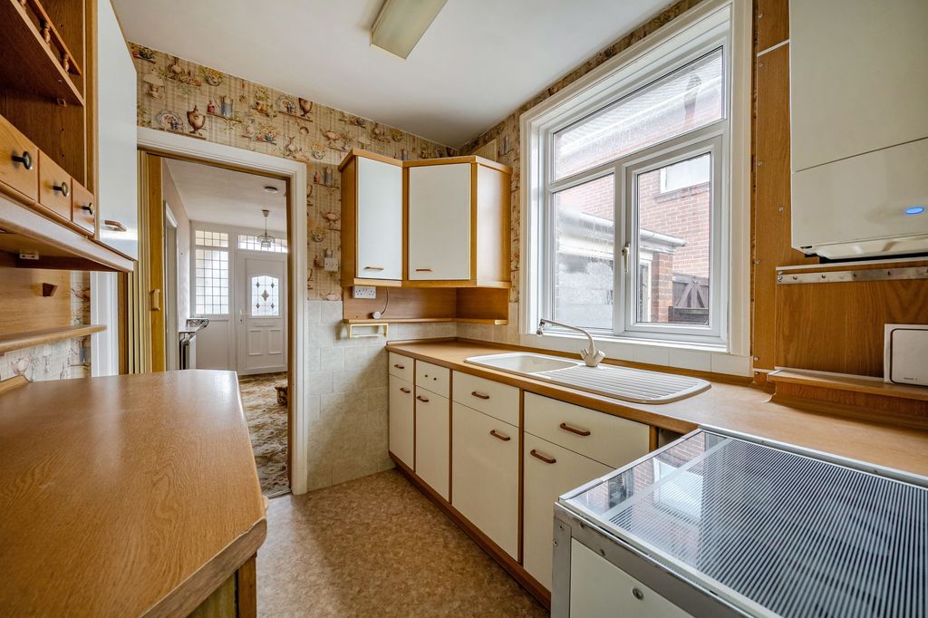 Property photo 2 of 12