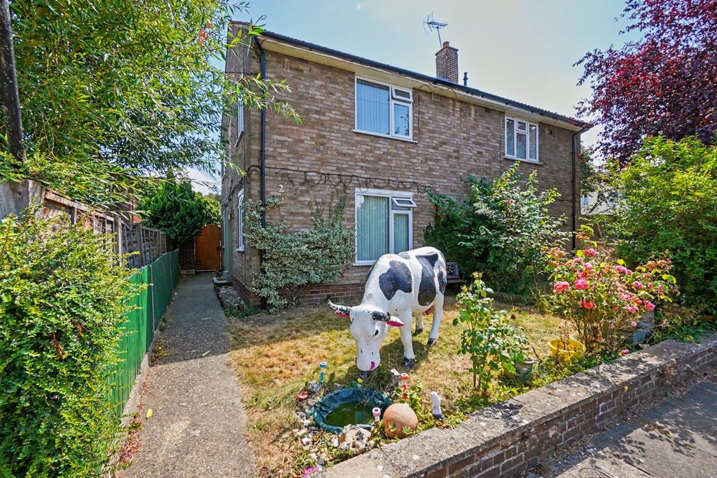 Property photo 2 of 15 5274026