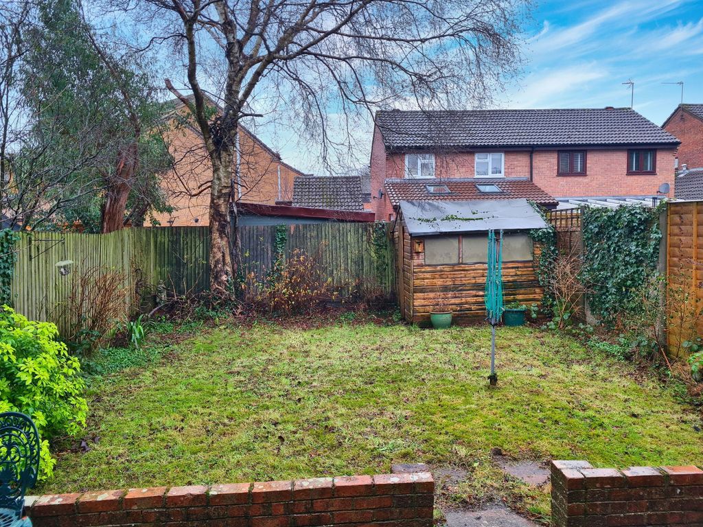 Property photo 2 of 25