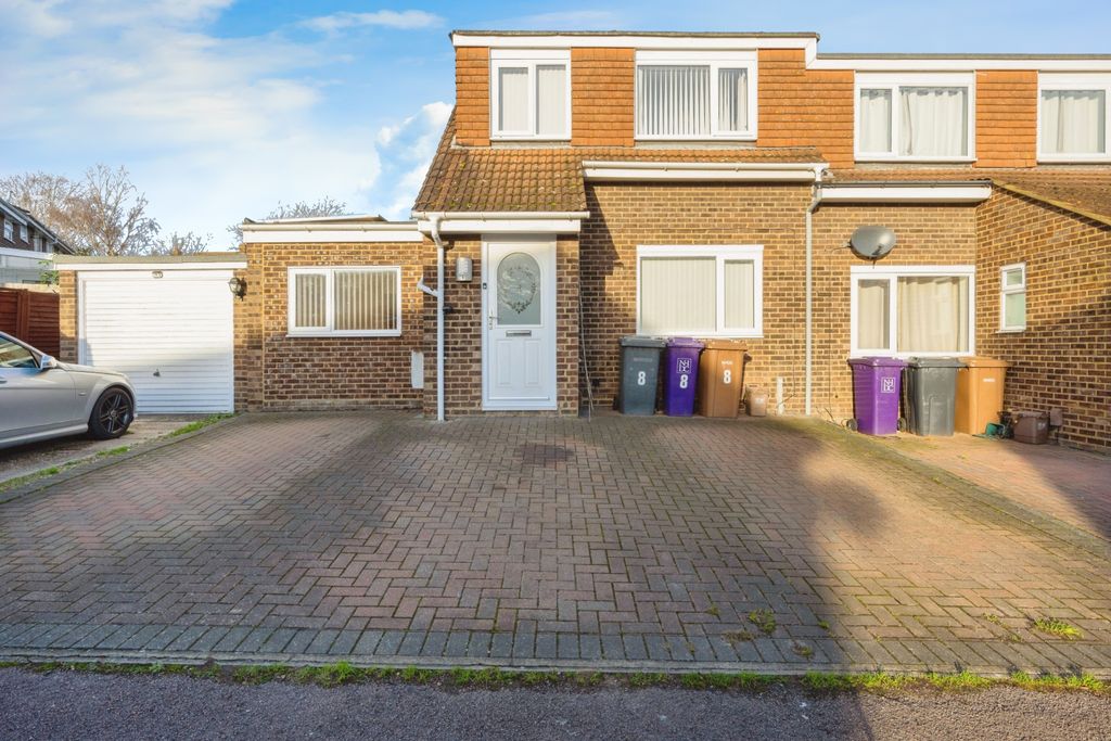 Property photo 2 of 16