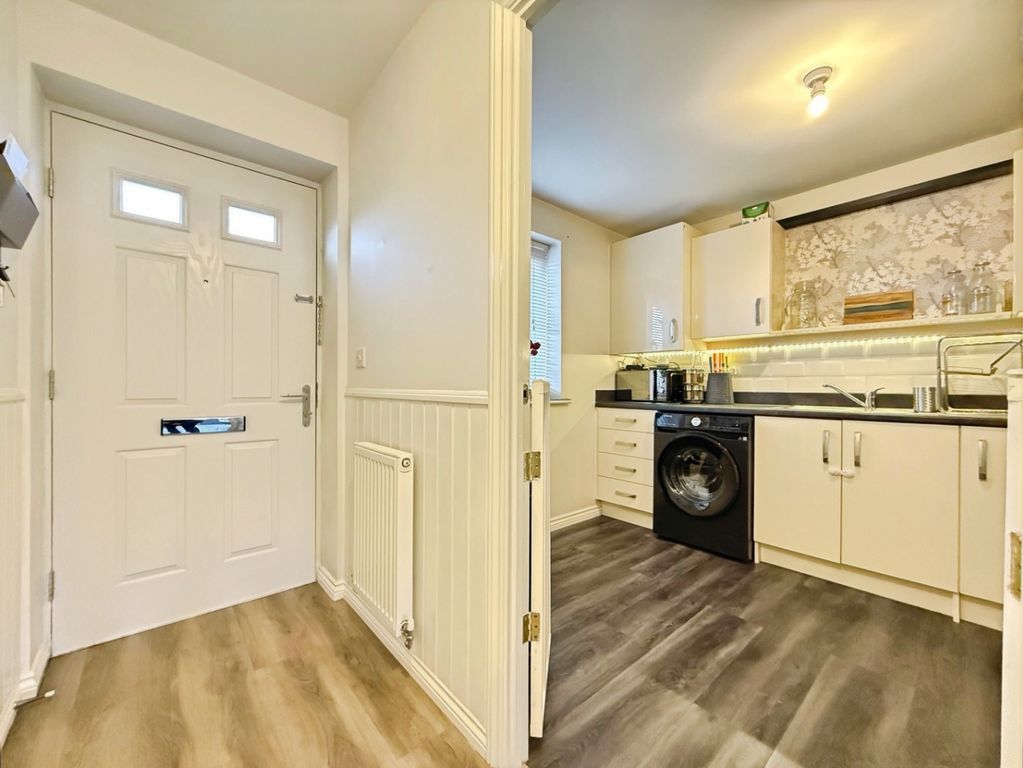 Property photo 3 of 23 4805876