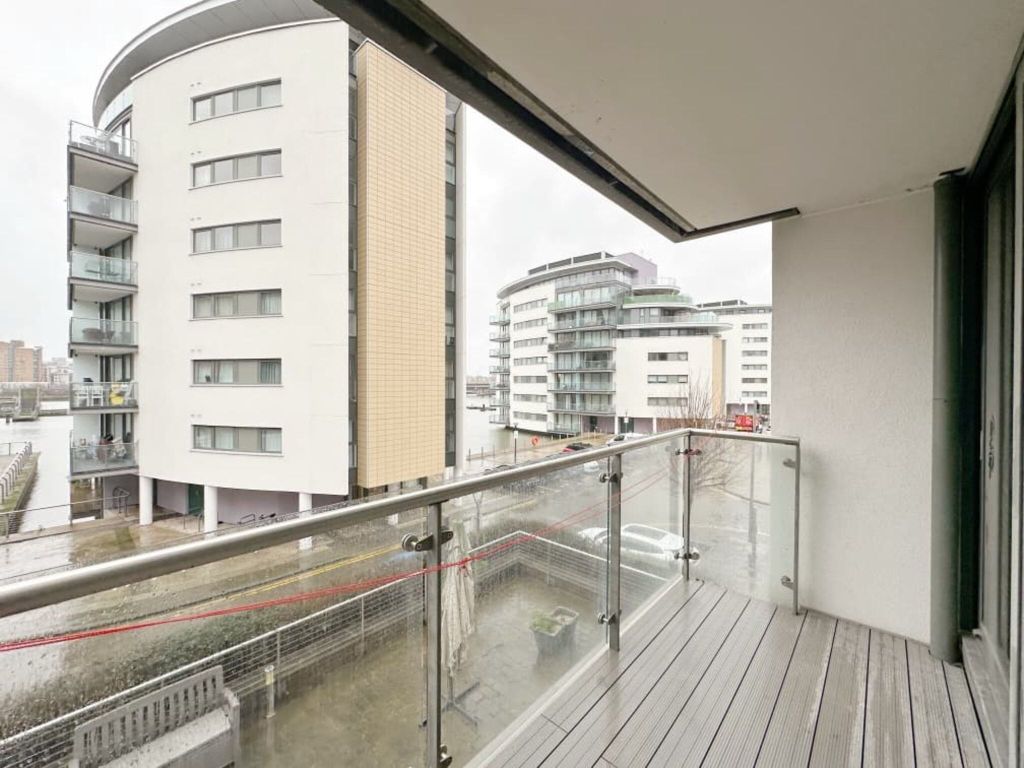 Property photo 1 of 2