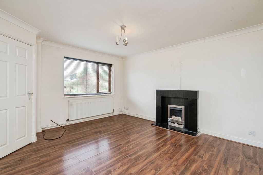 Property photo 3 of 17 Photo