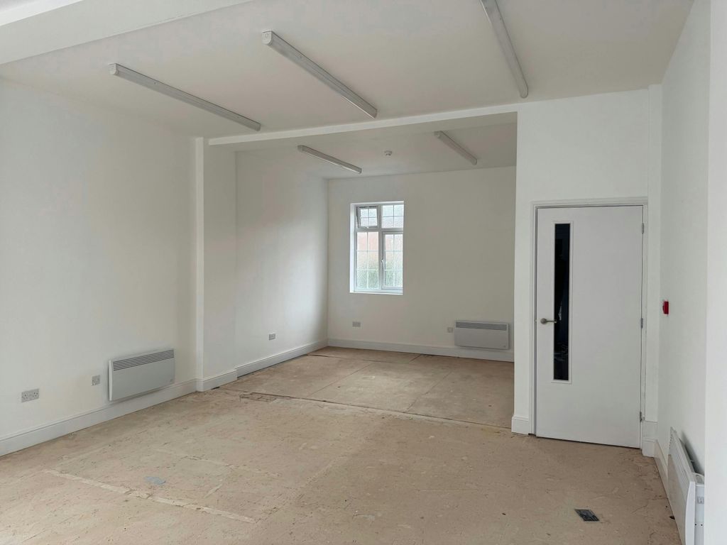 Property photo 2 of 2 Internal 2025.Jpg