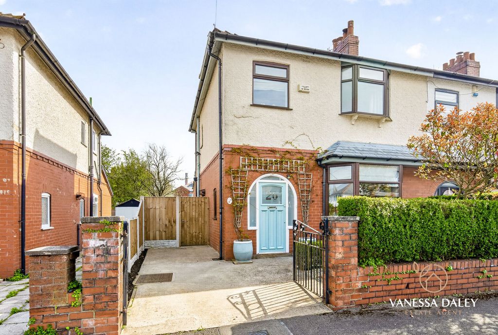 Property photo 1 of 45