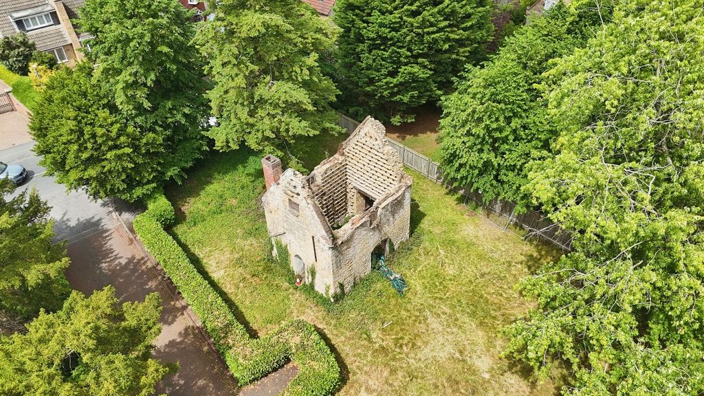 Property photo 3 of 7 5258516