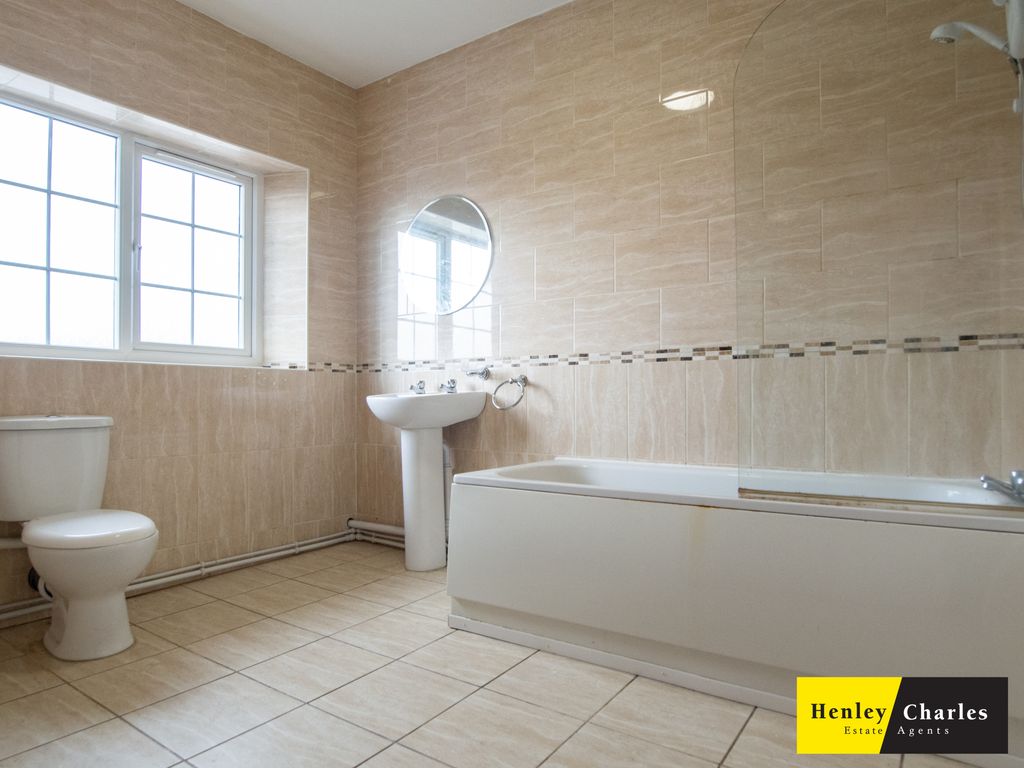 Property photo 3 of 5 Bathroom