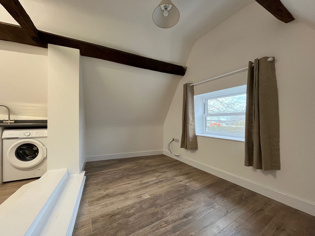 Property photo 3 of 17 Image