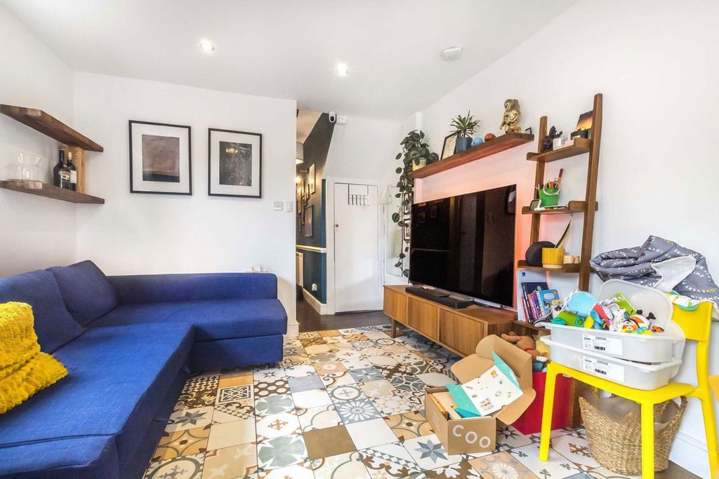 Property photo 2 of 7