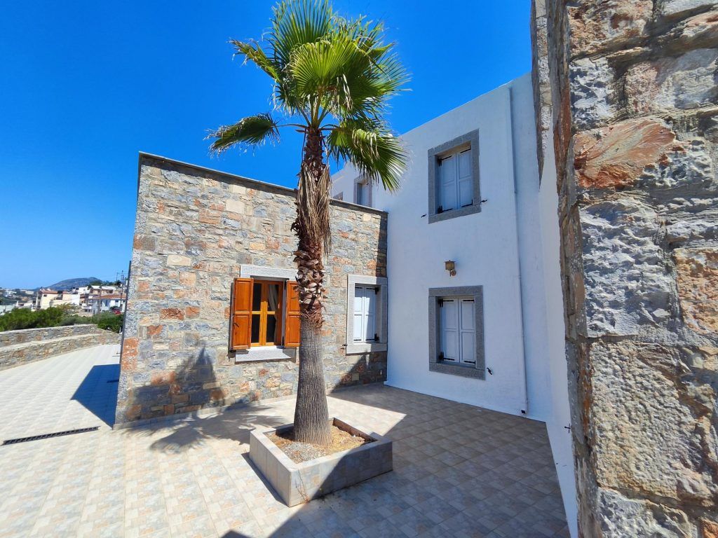 Property photo 2 of 57