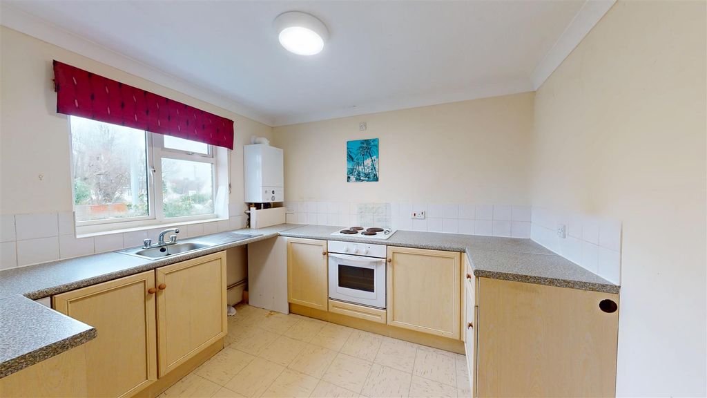 Property photo 1 of 6