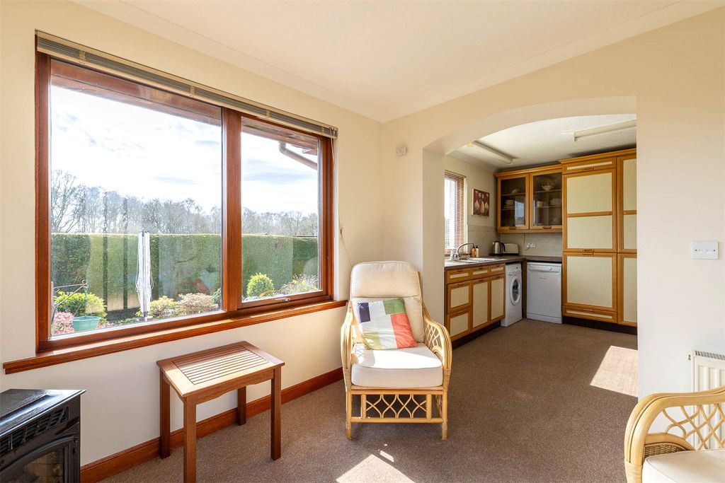 Property photo 2 of 25 Picture No. 50