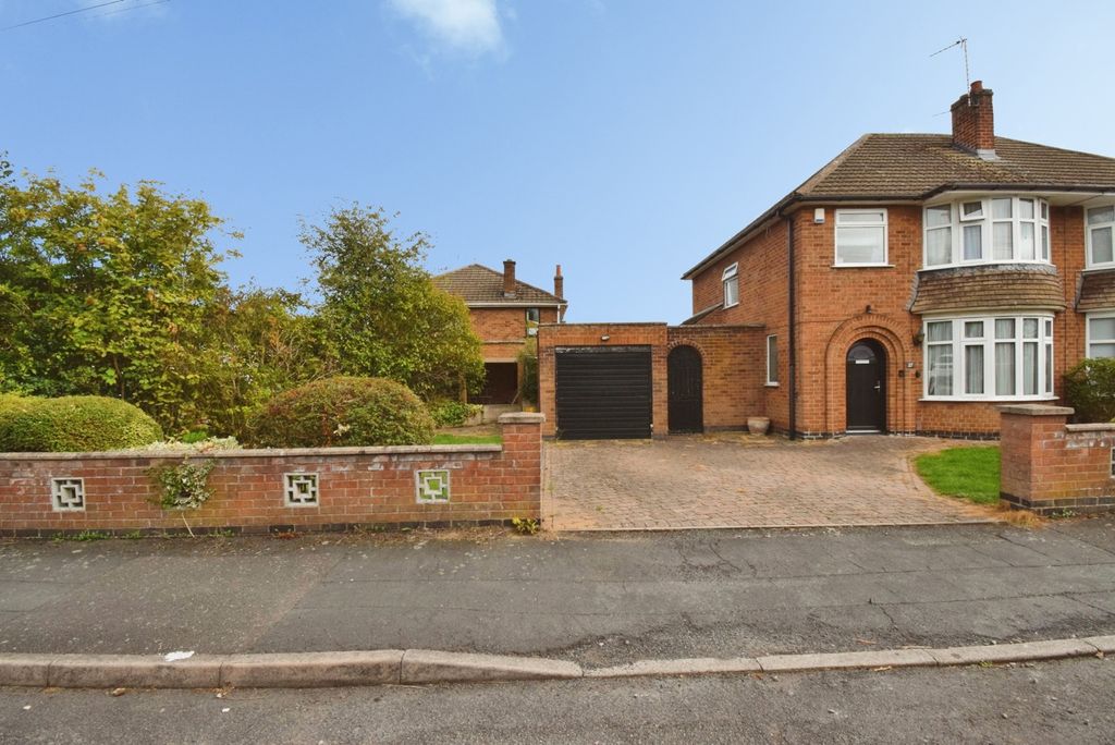 Property photo 1 of 24 Pbox-Img.Jpg