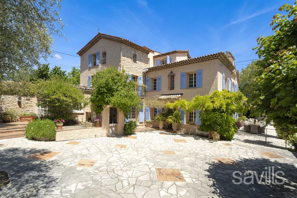 Property photo 2 of 48