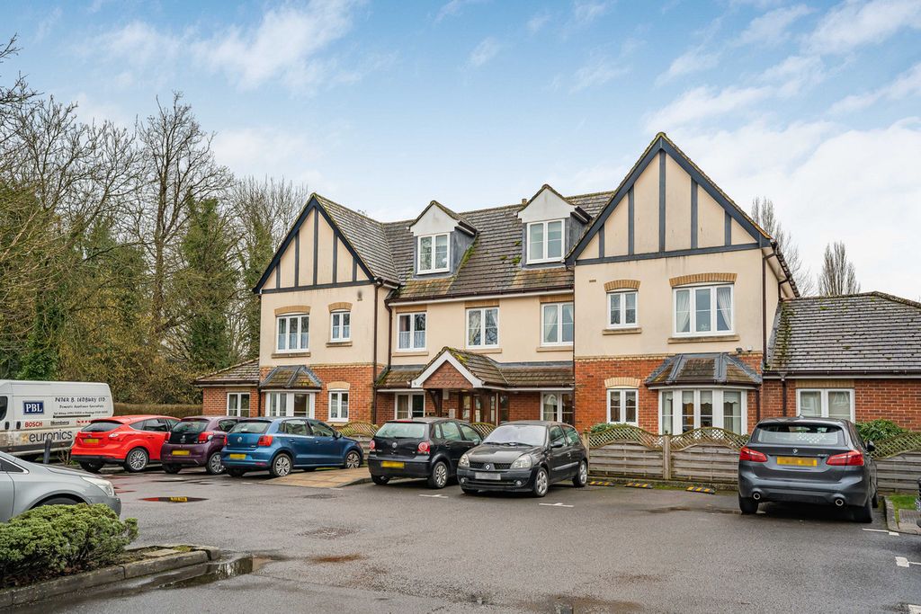 Property photo 1 of 12