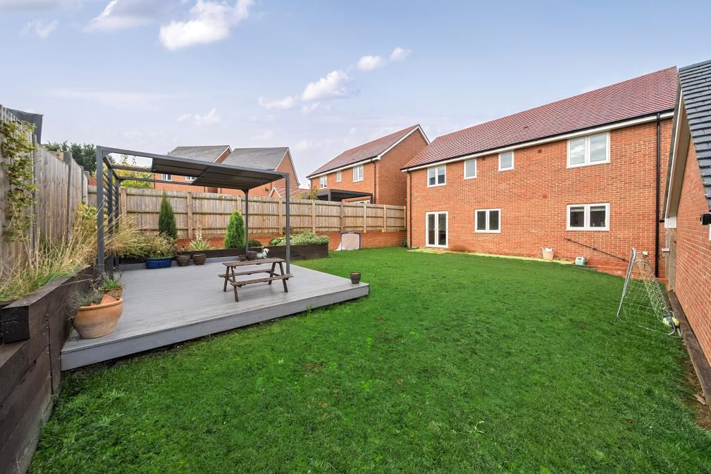 Property photo 2 of 25 Garden