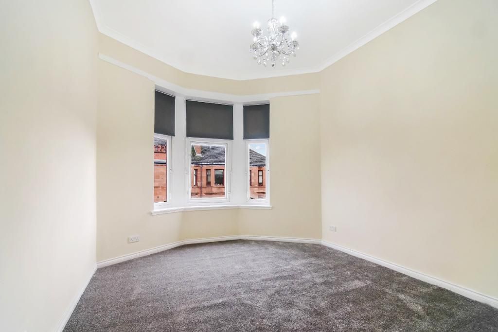 Property photo 2 of 18 Bedroom