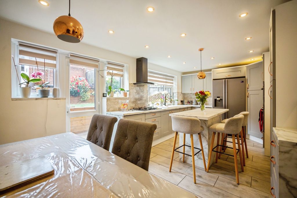 Property photo 2 of 22 Photo #2