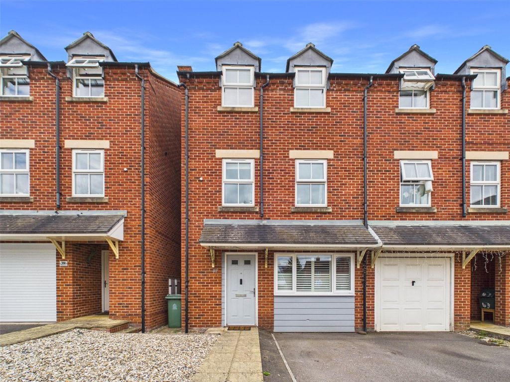 Property photo 1 of 14 Picture No. 27