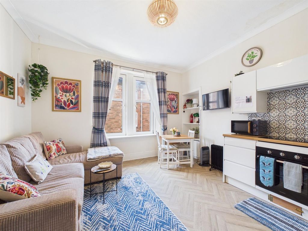 Property photo 1 of 8 Cam01486G0-Pr0997-Still003.Jpg