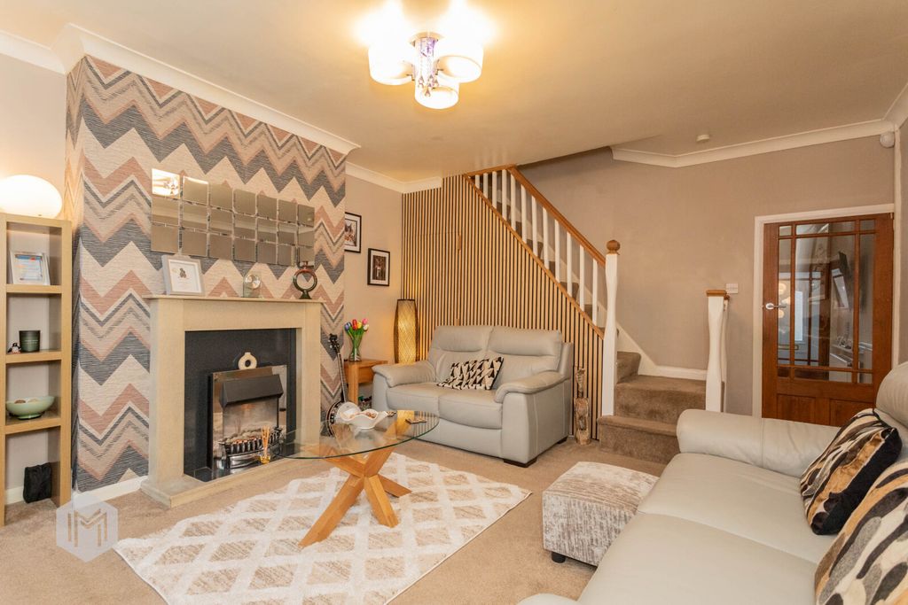 Property photo 3 of 23 Picture No. 21