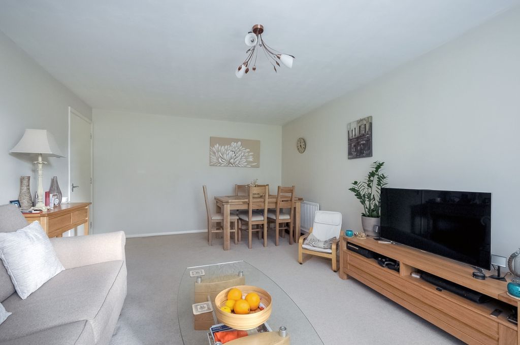 Property photo 3 of 8 72505 (2)