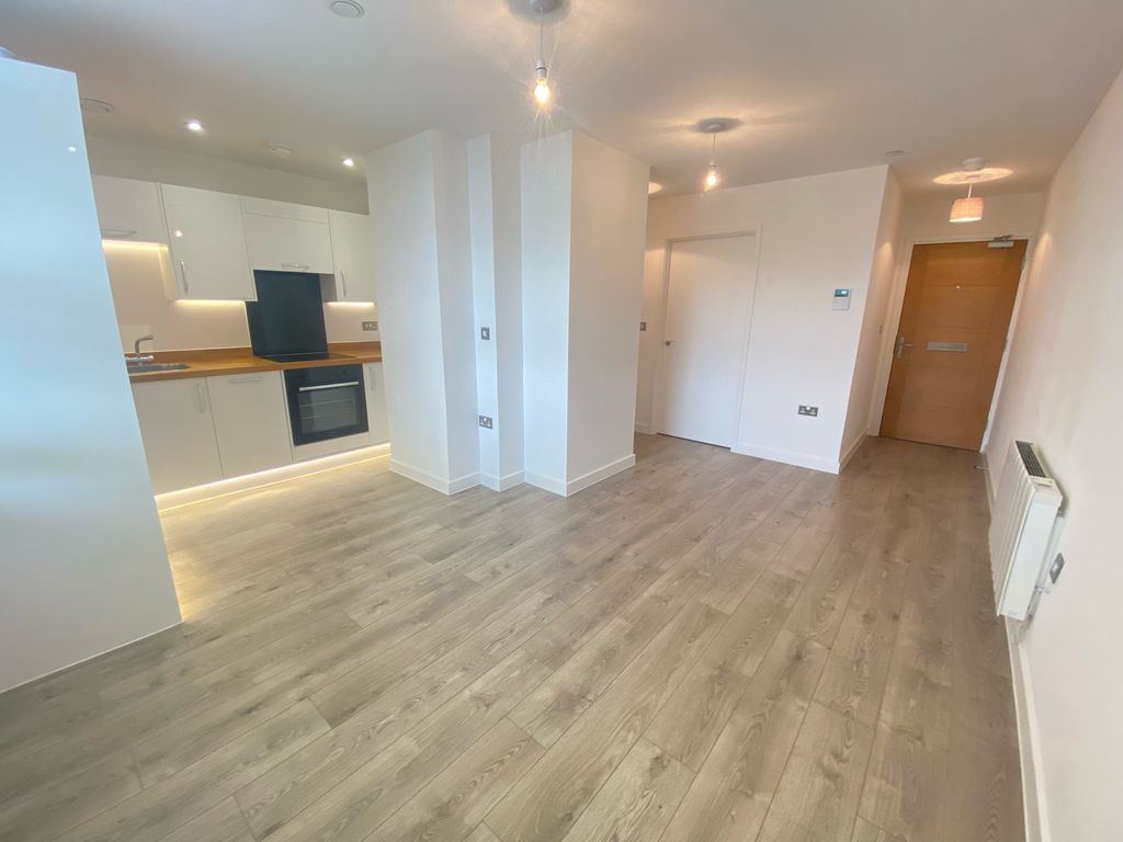 Property photo 2 of 8 Image