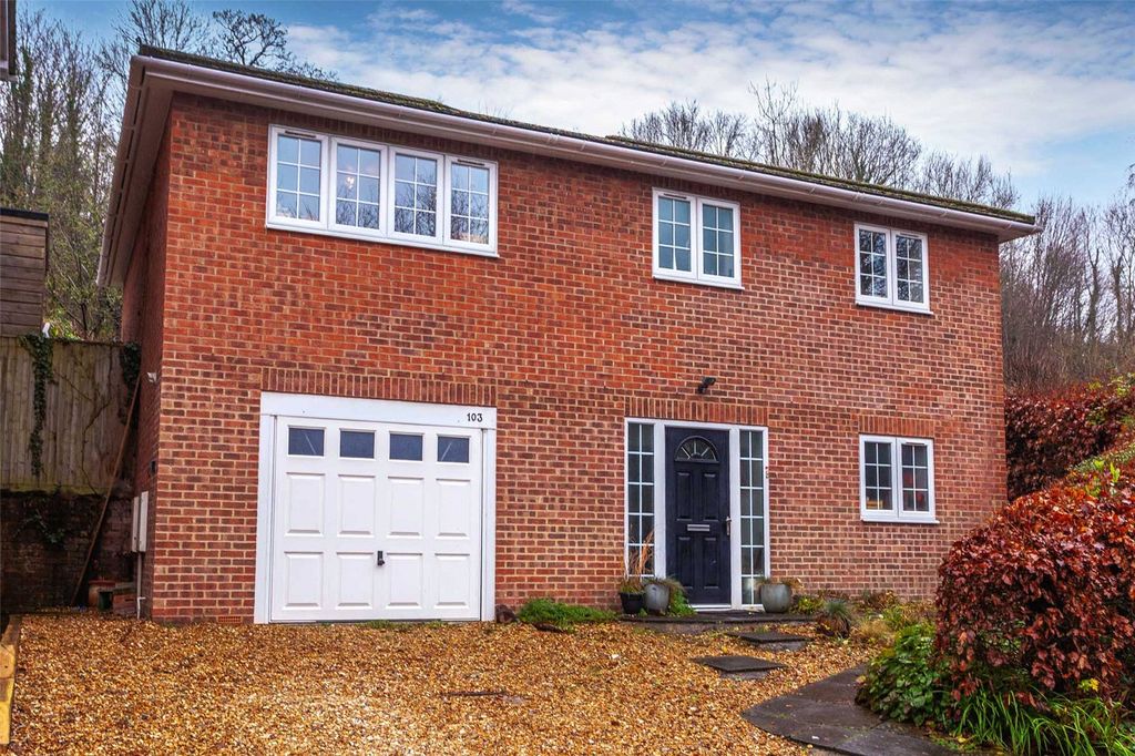 Property photo 1 of 17 Front