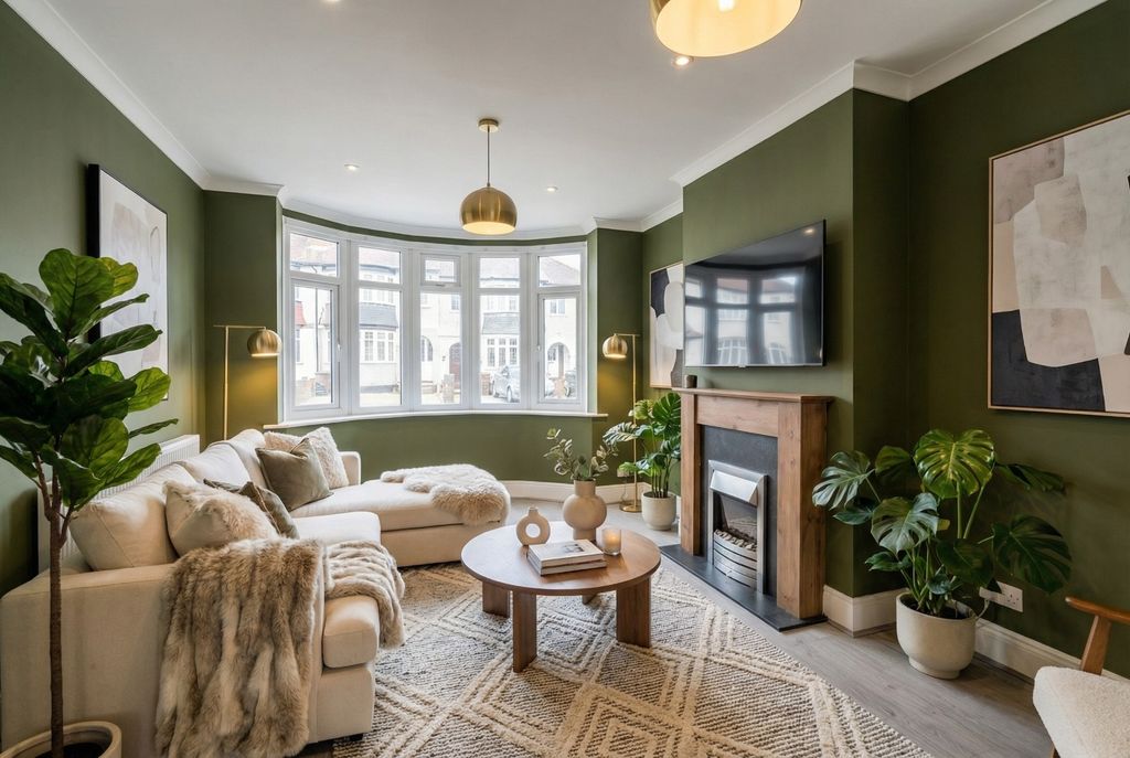 Property photo 3 of 27 4911493